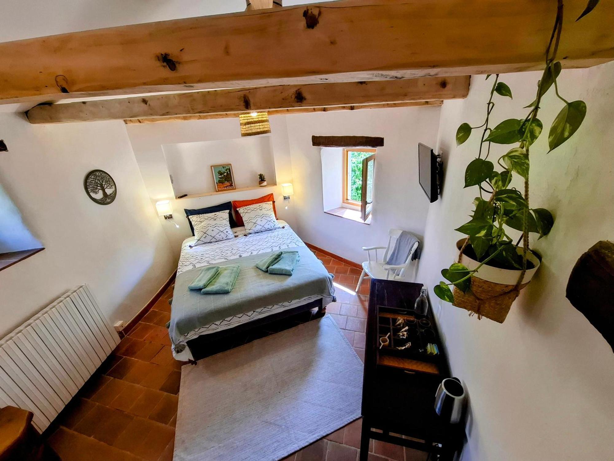 Mas de Boissière - Chambres d'hôtes avec piscine et jacuzzi Cros  Extérieur photo